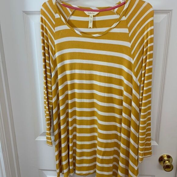 Matilda Jane Size Medium "walking on sunshine" tunic top. Like new - Picture 2 of 9